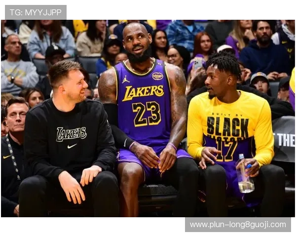 湖人连胜势头强劲詹姆斯率队力克勇士冲击季后赛